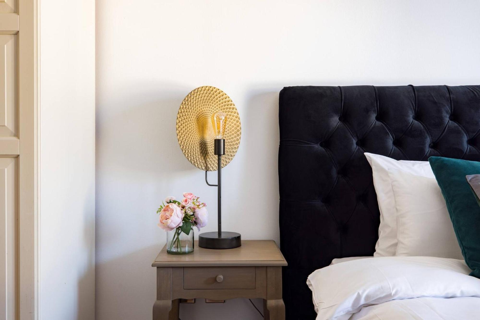 לונדון Wild Roses Service Apartments - East India מראה חיצוני תמונה