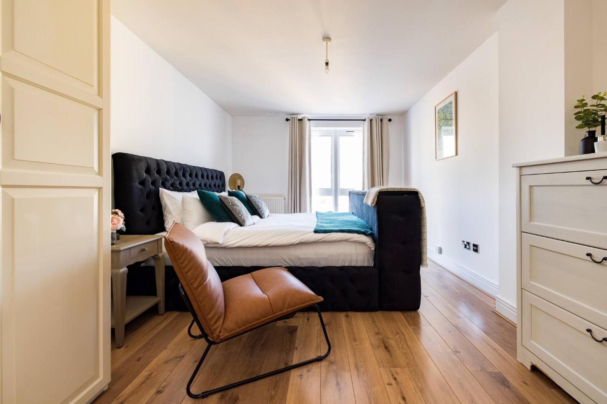 לונדון Wild Roses Service Apartments - East India מראה חיצוני תמונה